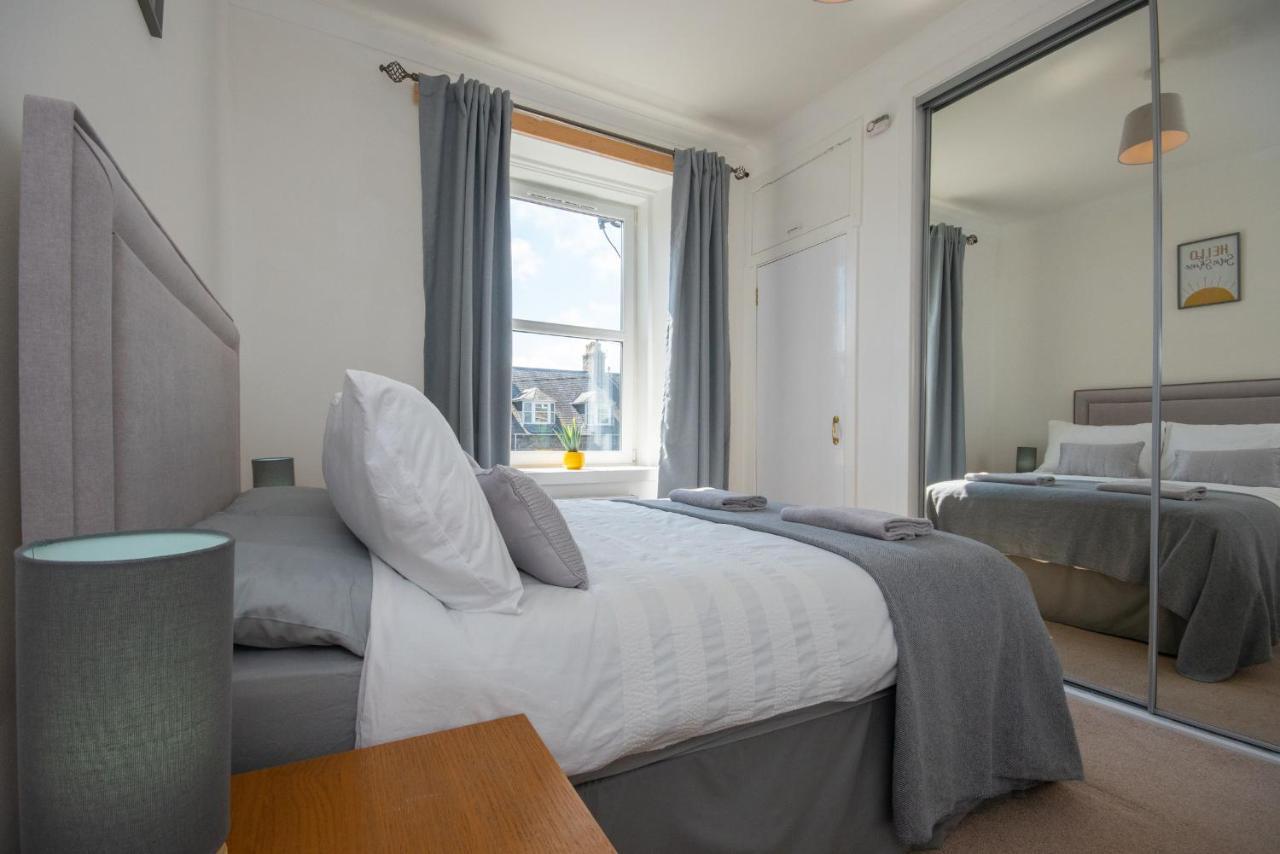 Dwellcome Home Ltd 1 Bed Apt, Half Mile To Union Street Yet Quiet, Free Parking, Fast Wifi, Ideal For Long Term Contractor, Etc Stays, Fully Equipped Kitchen, Regular Housekeeping Option - See Our Site For Assurance Aberdeen Exterior photo